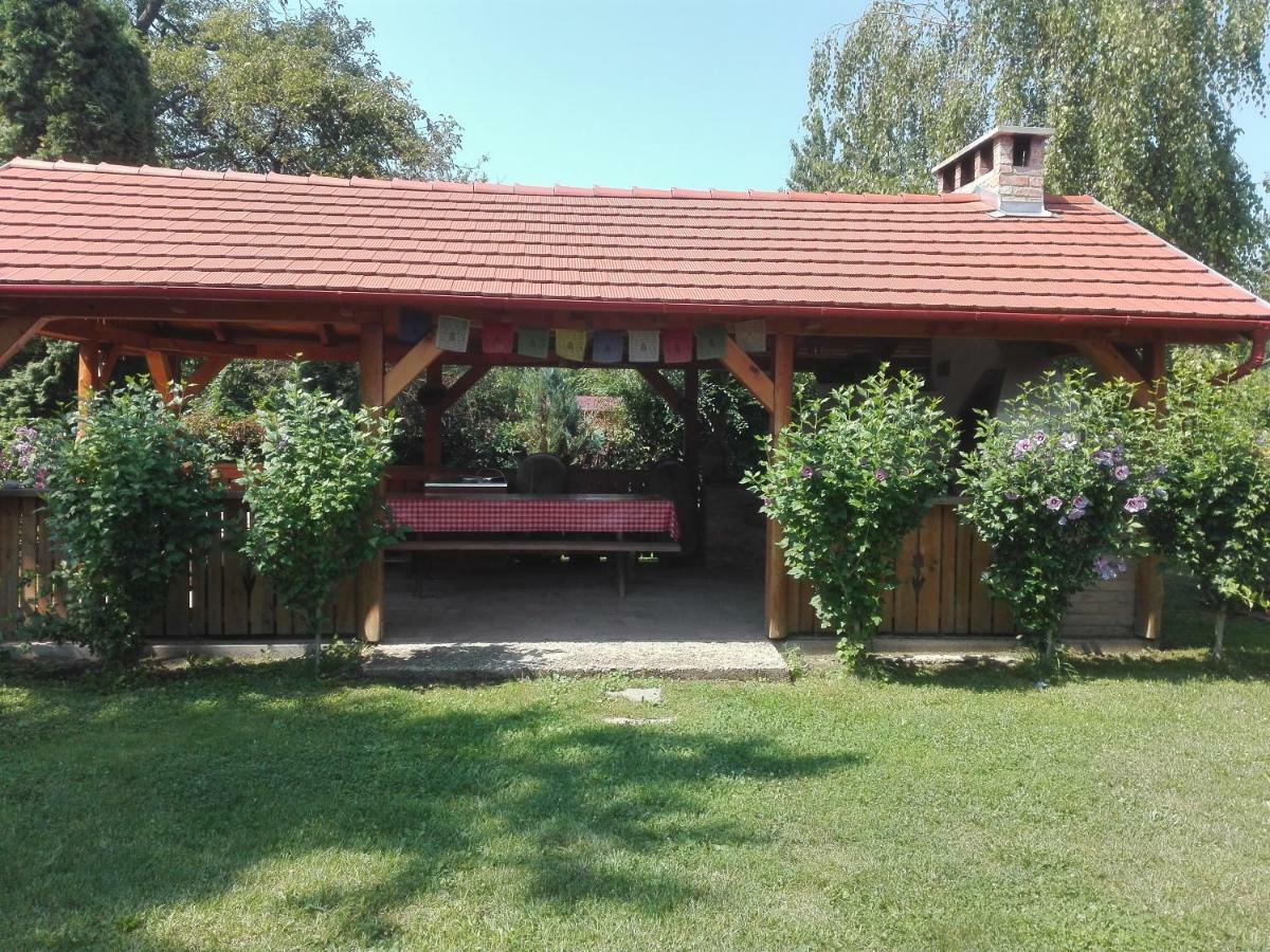 Zergeboglár Vendégház Szilvásvárad Exterior foto